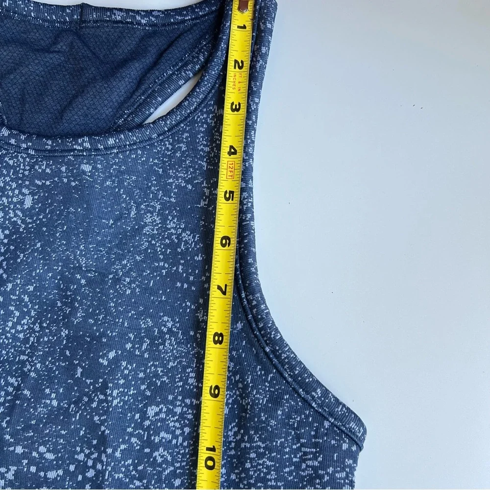 Lululemon Ebb Speckled Cropped Racerback Tank/Sports Bra - Picture 4 of 8